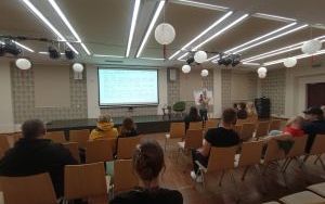 Uczestnicy i prelegent wykładu przez Koreańską Nocą Bibliotek (2)