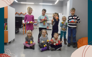 Archiwalne zdjęcie z zajęć Klubu Książkowych Jeżyków