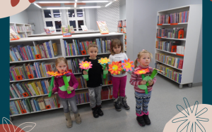 Archiwalne zdjęcie z zajęć Klubu Książkowych Jeżyków