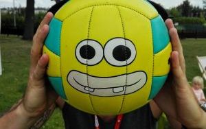 Fotorelacja z akcji mobilnej czytelni BOOKWORM na basenie letnim ATOL