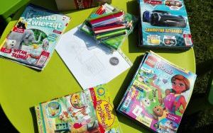 Fotorelacja z akcji mobilnej czytelni BOOKWORM na basenie letnim ATOL