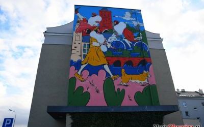 Fotorelacja z odsłonięcia muralu i tablicy okolicznościowej na 75-lecie biblioteki