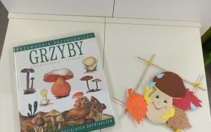 Uczestnicy zajęć w ramach Klubu Książkowych Jeżyków