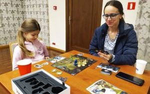 Fotorelacja z grudniowych "Rejówek w bibliotece"