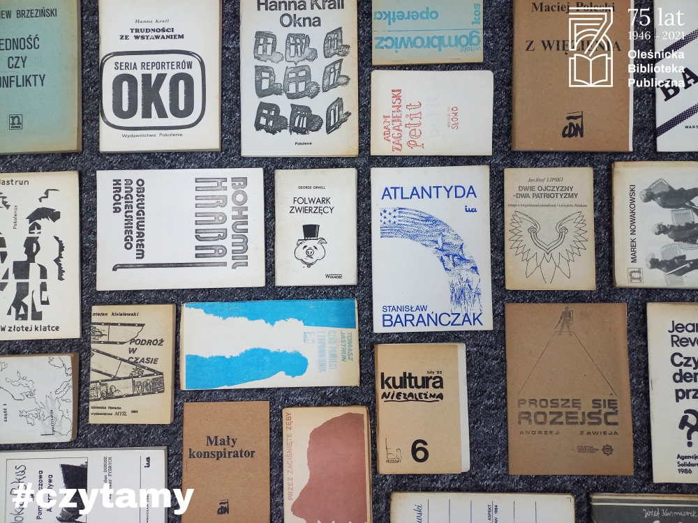 Okładki literatury drugiego obiegu w dziale DŻS